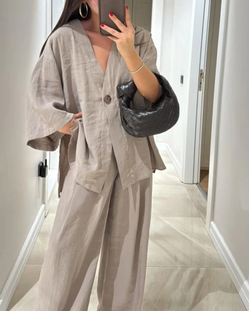 Céline | Ensemble coordonné avec décolleté en V