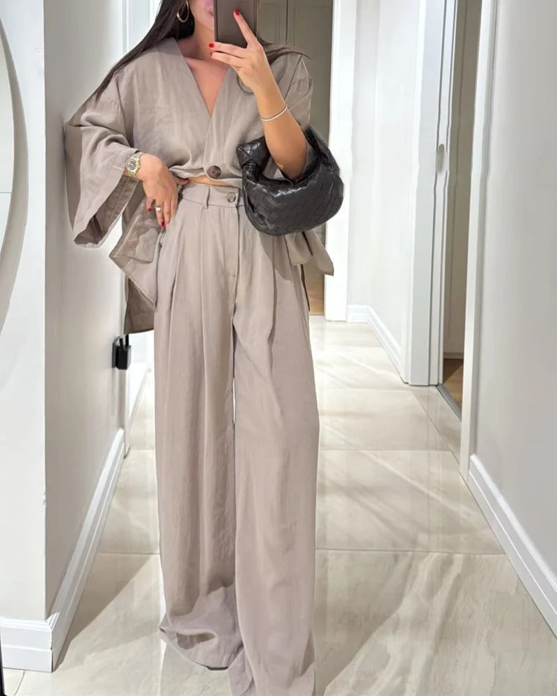 Céline | Ensemble coordonné avec décolleté en V